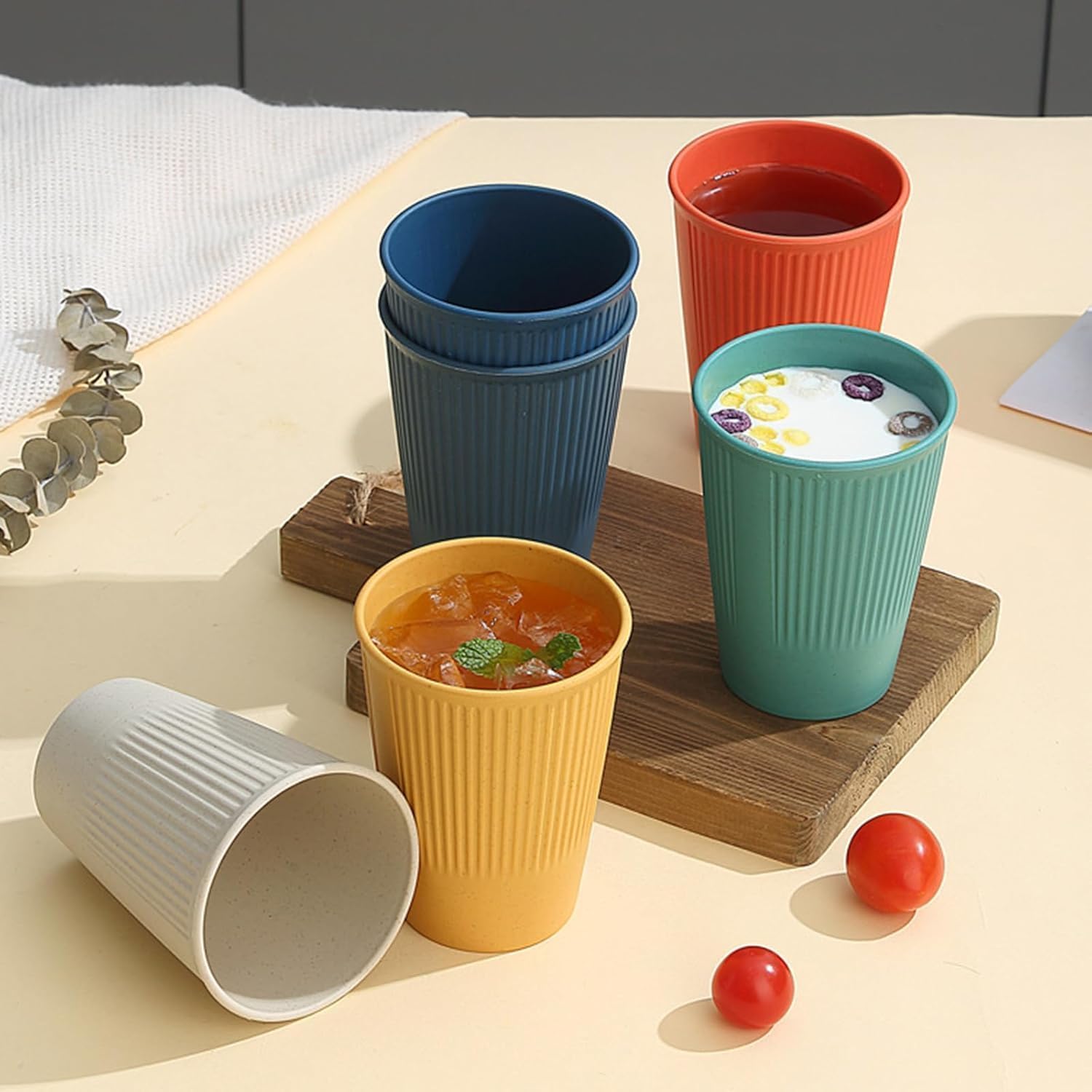 Set of 8 Plastic Cups for Kids and Adults – Unbreakable 350ml Drinking Cups (BPA-Free) – Dishwasher-Safe & Reusable – Ideal for Camping, Picnics, BBQs, and Outdoor Use (8 Colors)